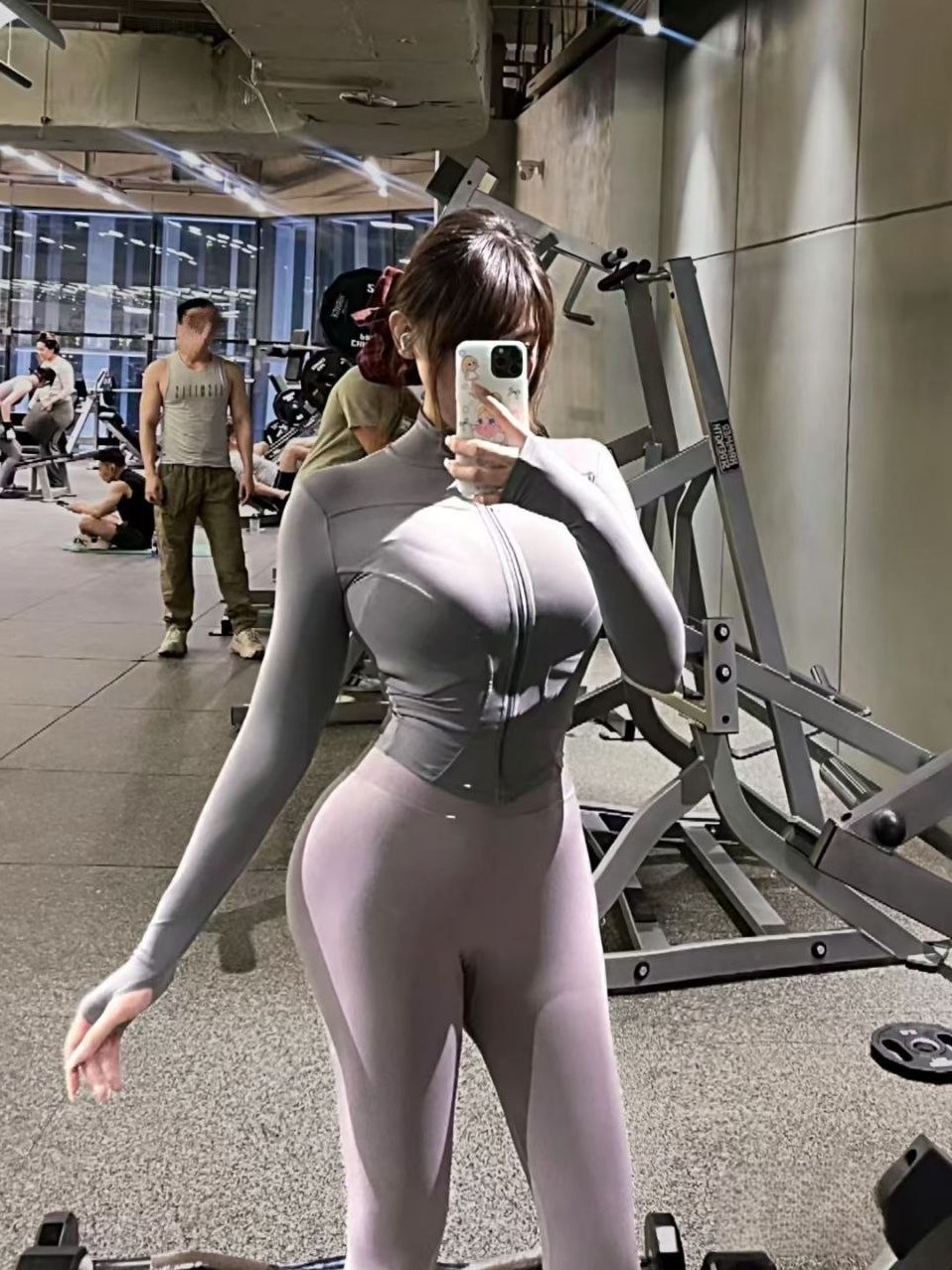 北京玥玥 172cm 漫畫身材 巨乳蜂腰 翘臀 洋氣大牌