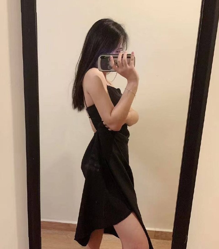广州 果果 身高165cm 甜美微笑 天然瘦 小蛮腰