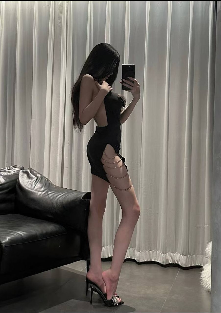 广州杨弈 D杯 178cm 皮肤白净 性格好 敏感体质