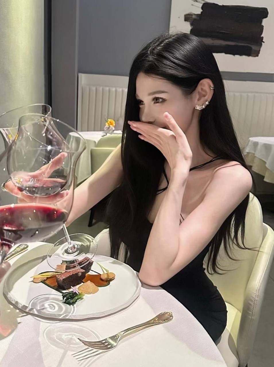 广州杨弈 178高挑 D杯 前凸后翘 无赘肉 纯欲风