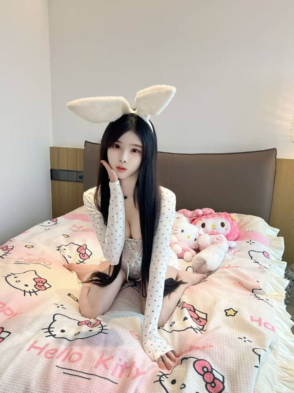 广州王子诺 176cm 48kg D罩杯 A4腰 筷子腿 可纯可欲