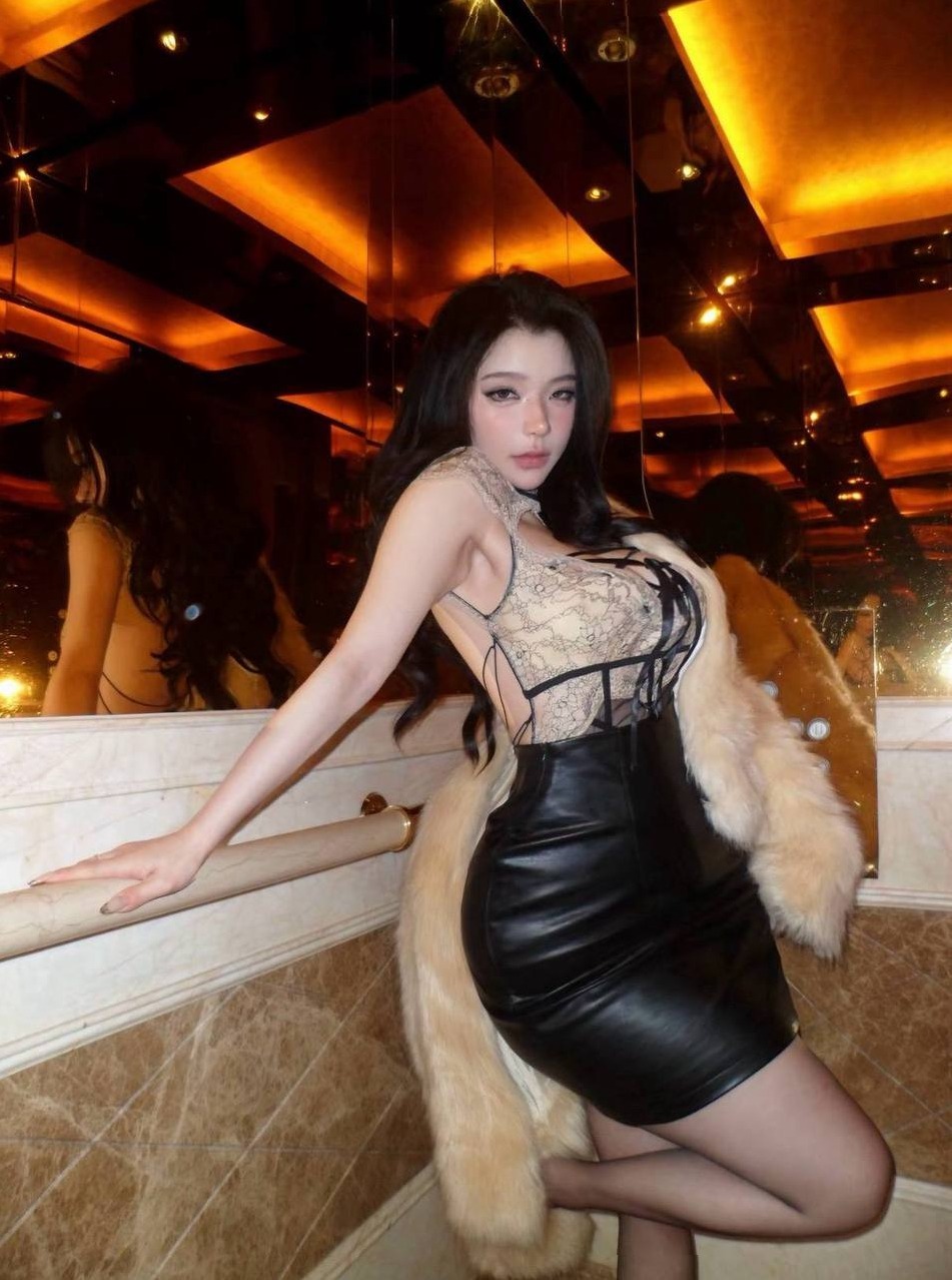 上海普陀池色真胸E纯欲感高阶女性魅力
