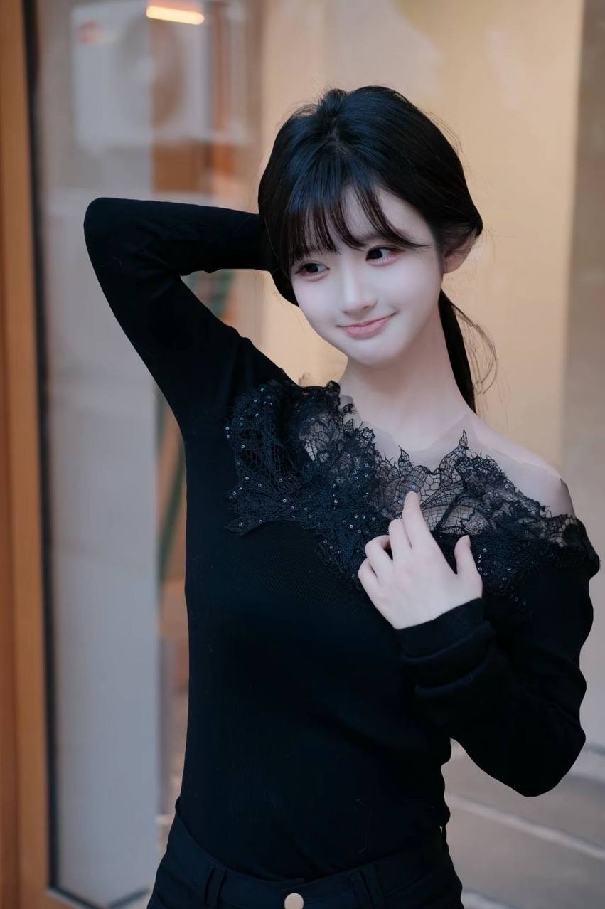 上海 白小纯 极品艺术生166cm 90斤真胸C 天然无整
