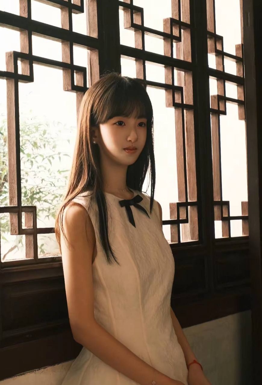 上海普陀白小纯 在读美术生 176cm 天然无整 绝佳腰臀比