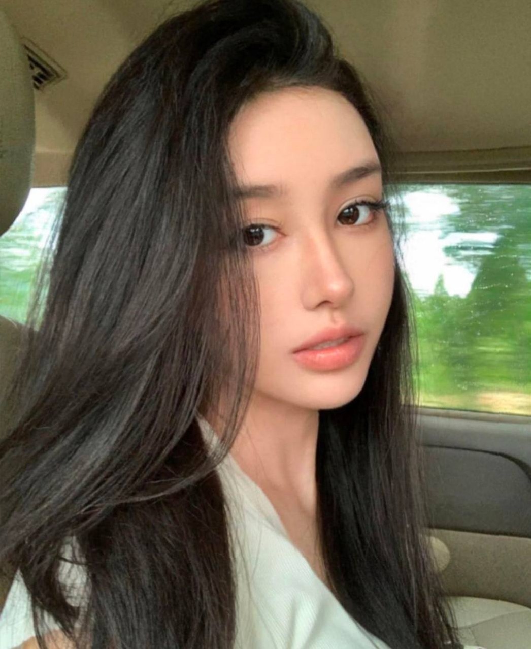 上海沪老四 行走芭比 丝滑小蛮腰 纤细小鸟腿 温柔乖巧