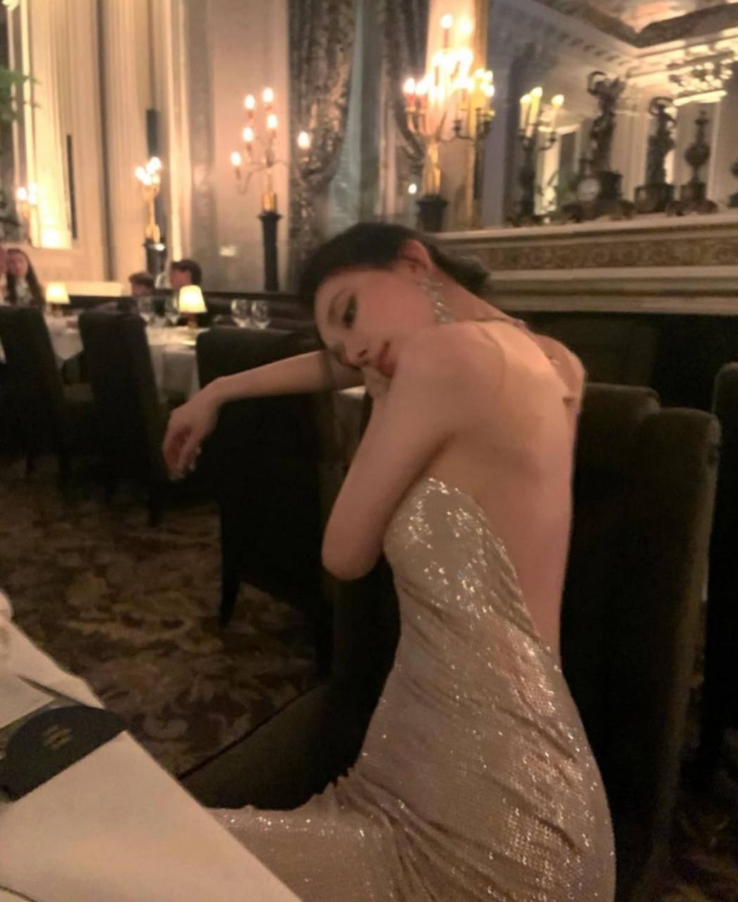 上海沪老四 温柔乖巧 女友Feel 行走荷尔蒙 马甲线蜜桃臀