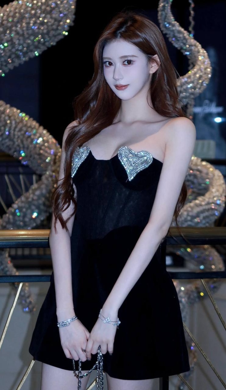 上海普陀 薯条 纯欲 高配合 175cm E杯 甜蜜约会