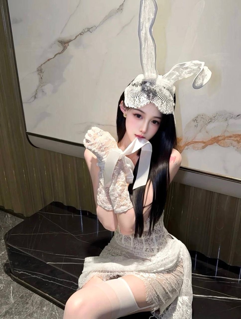 上海静安白小纯 学生妹 肤白发光 高挑168 腰臀比
