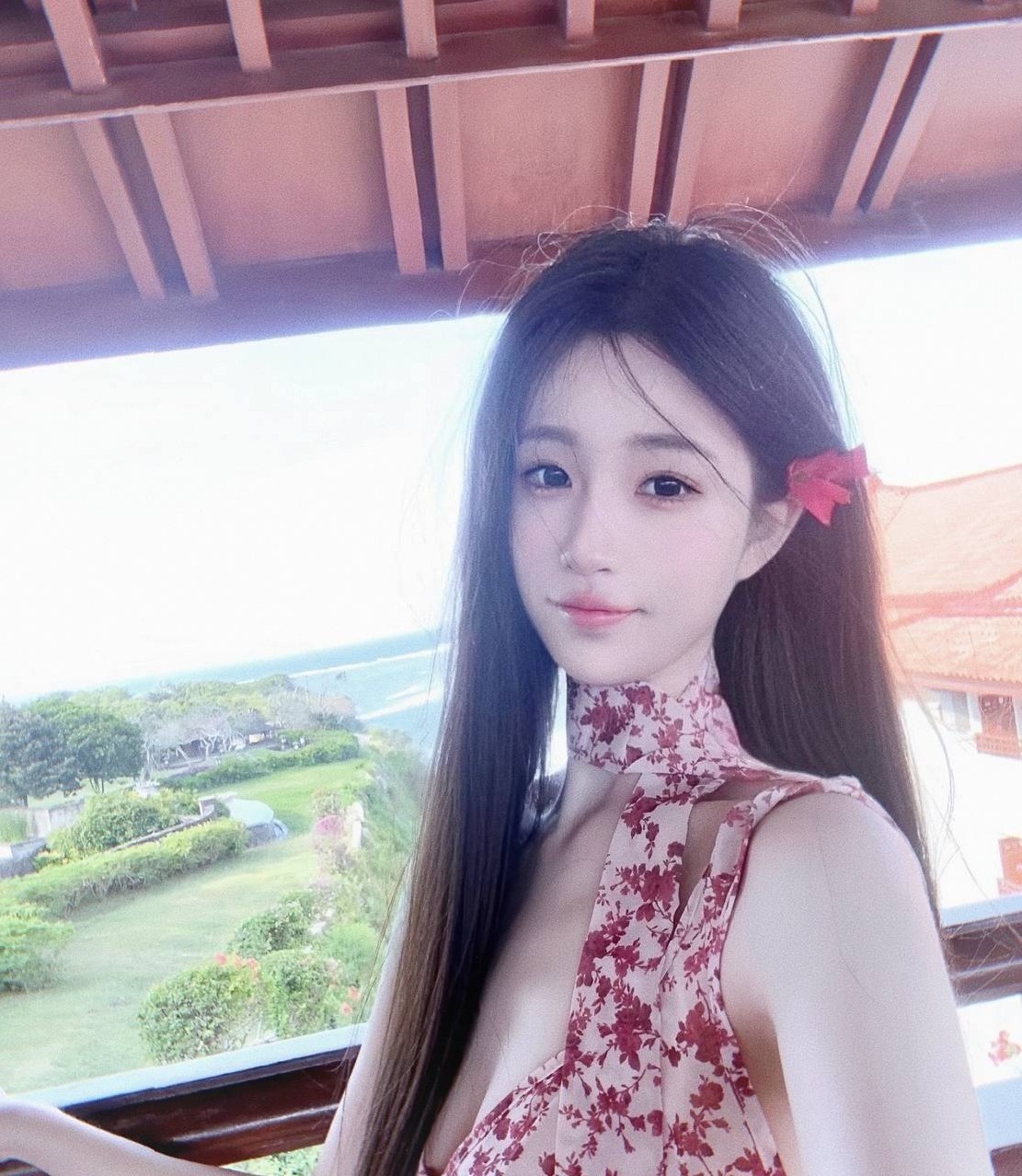 上海静安璐璐 洋气大牌穿搭 长腿细腰 甜美笑容 女友feel
