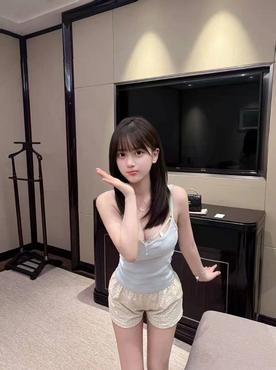 深圳 小糖豆 170cm 50kg 真E罩杯 无纹身 江南温婉