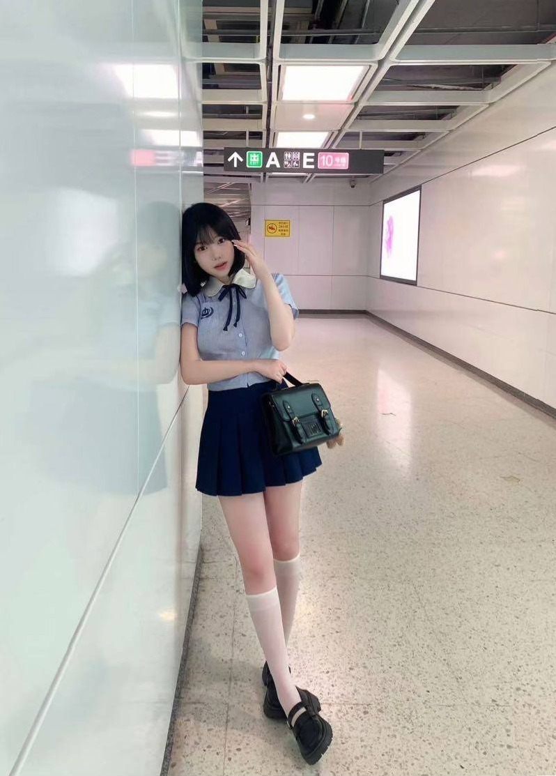 广州杨弈 168身高 D杯真胸 不整容 皮肤细腻 有耐心 可跟课 服务拉满