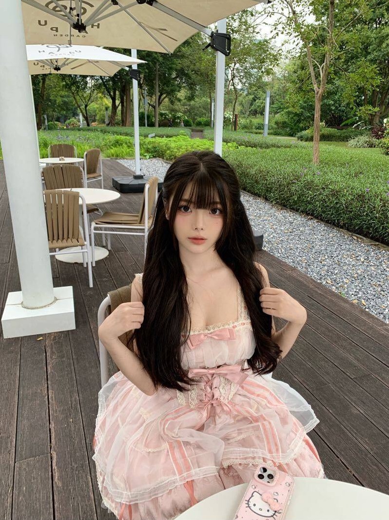 广州荔湾清纯学妹琳琳童颜巨乳温柔体贴