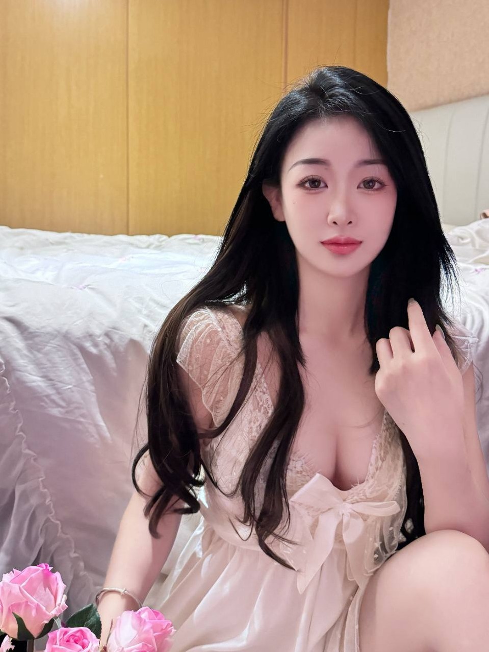 广州纯欲童童 170身高D杯 完美身材 服务细腻真实