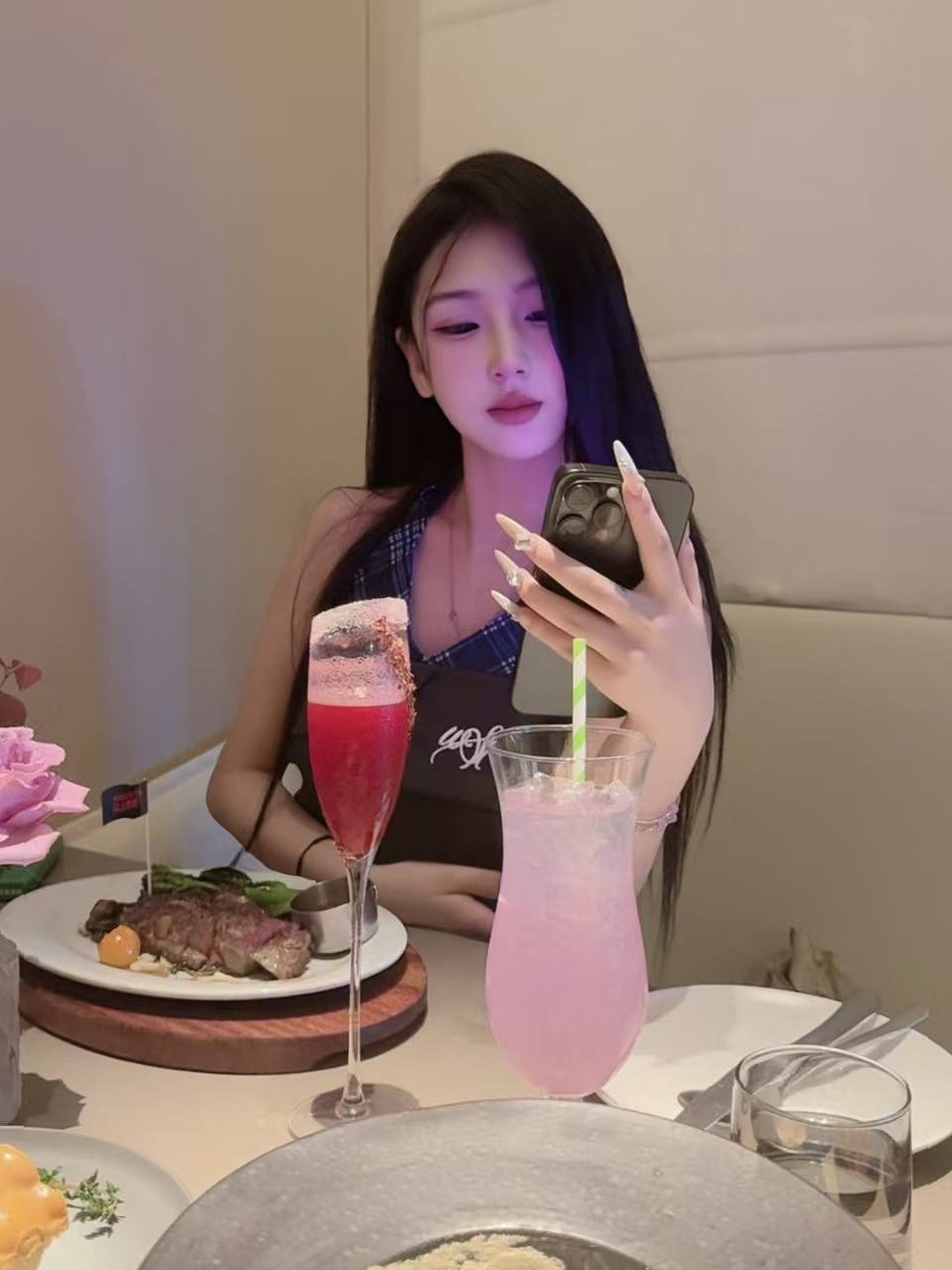 长沙 欢喜琪琪 高颜值高情商 真07年 三点粉嫩 小蛮腰