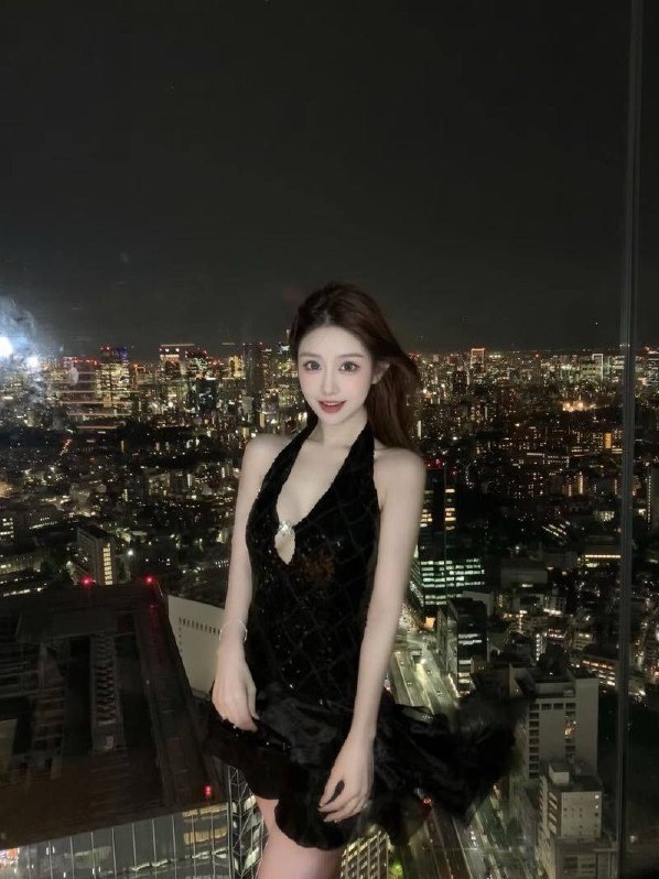 广州 御姐多多 身高170 蜜桃臀 筷子腿 情商高
