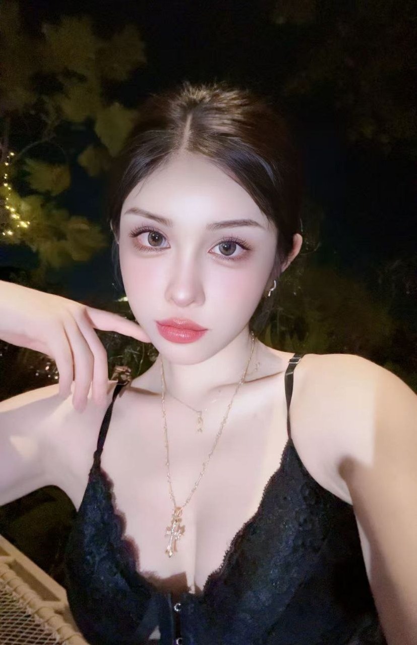 广州 美美 纯御系 网红 长腿 细腰 肥臀 S身材