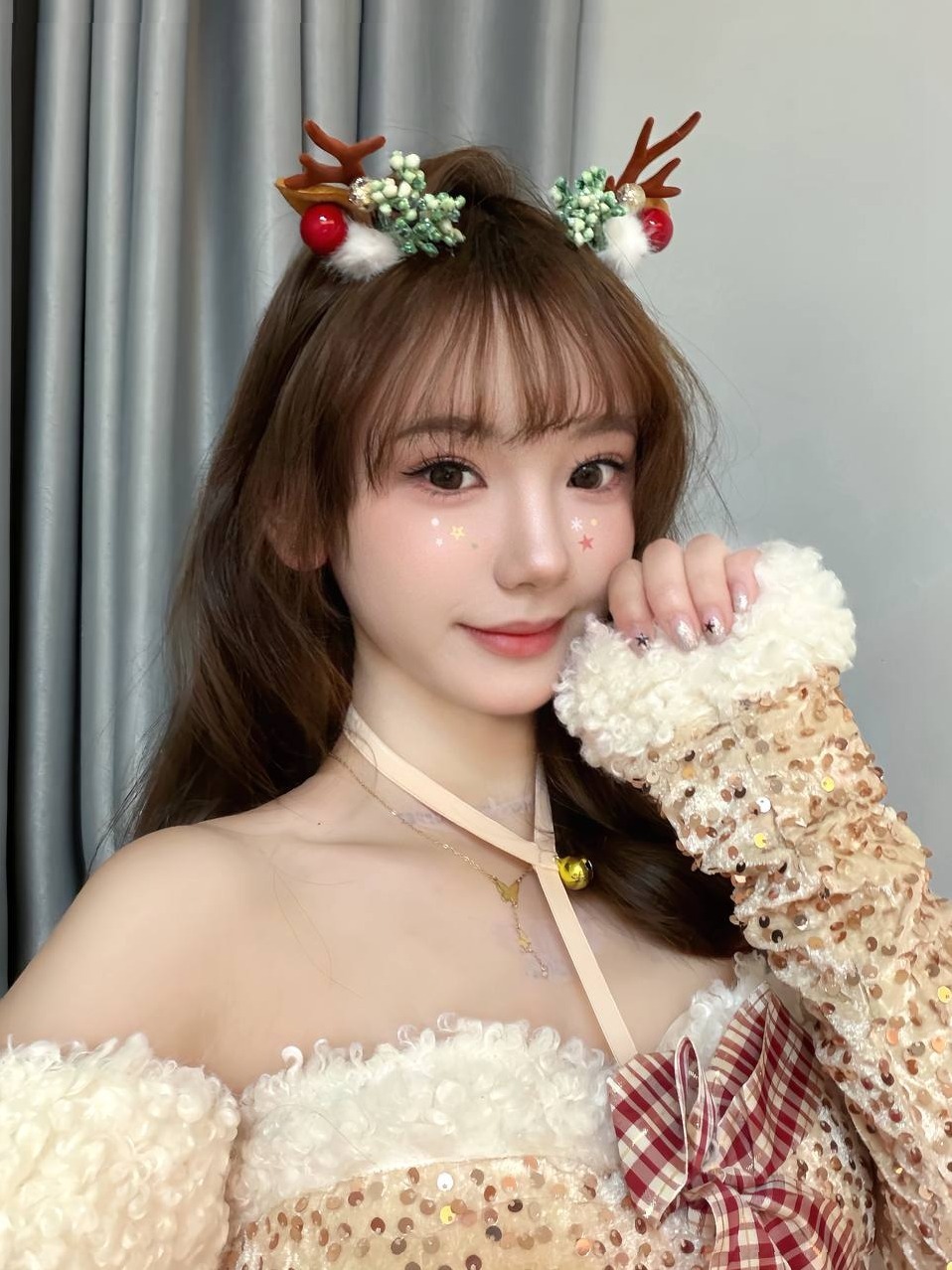 长沙欢喜菲菲 165cm78斤 甜系学生妹 粉色小摆件 温柔粘人可约