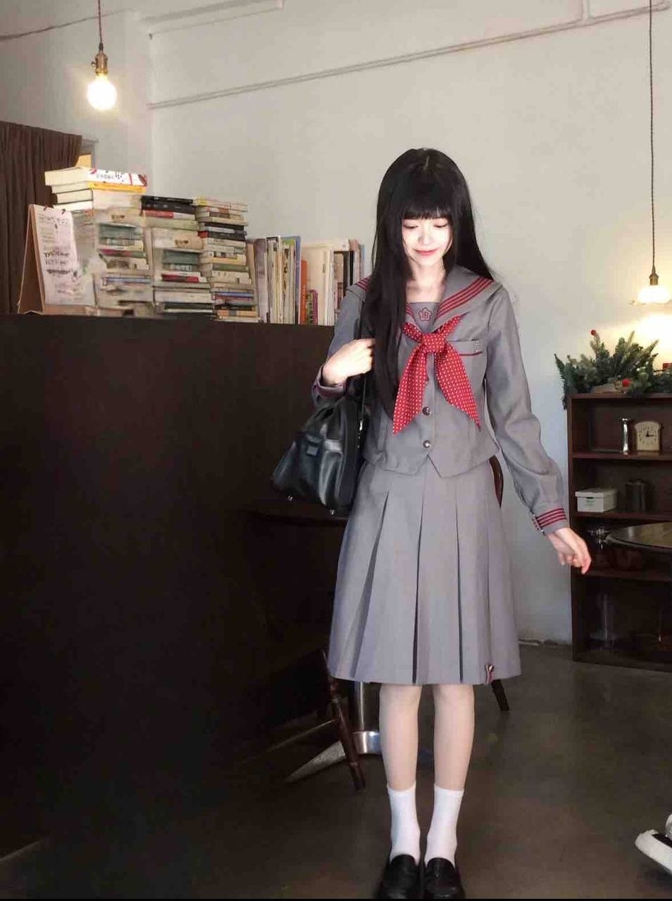深圳南山单雨童小乖 深大同学 天然美 身材娇小 D胸 可cosplay