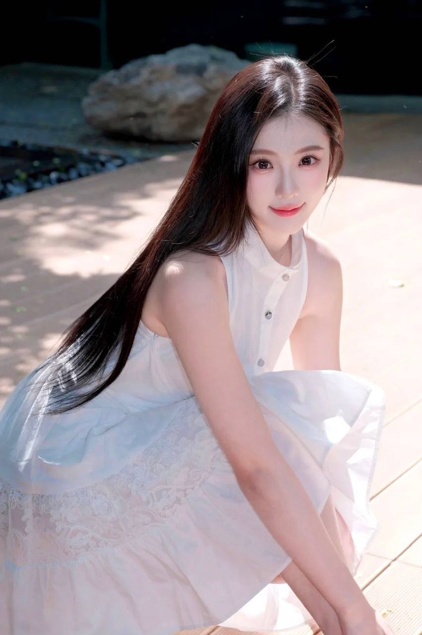 上海浦东李李 176D纯欲女友 温柔可爱 欢迎视频验证