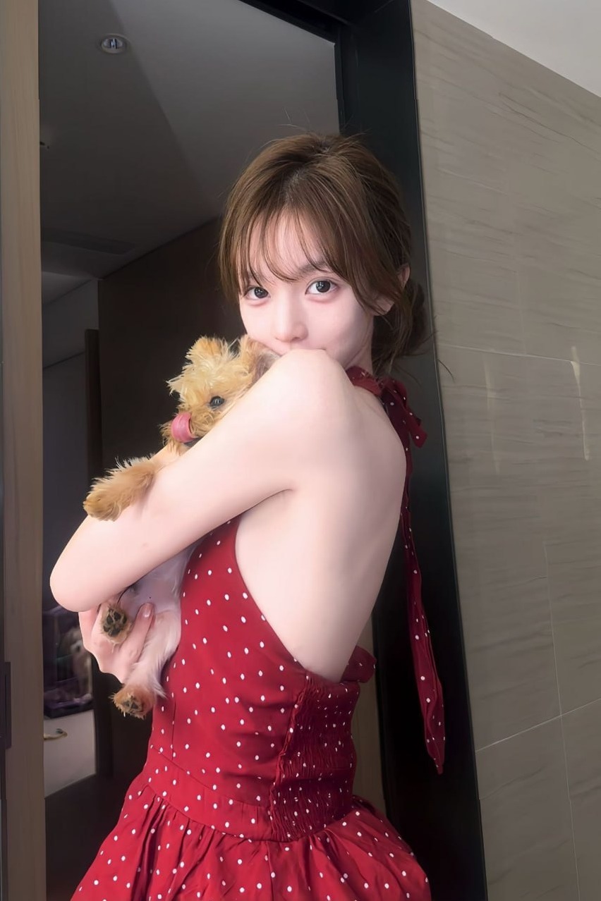 上海黄浦小红娘 04年播音在读 176傲人身材 马甲线蜜桃臀 D杯