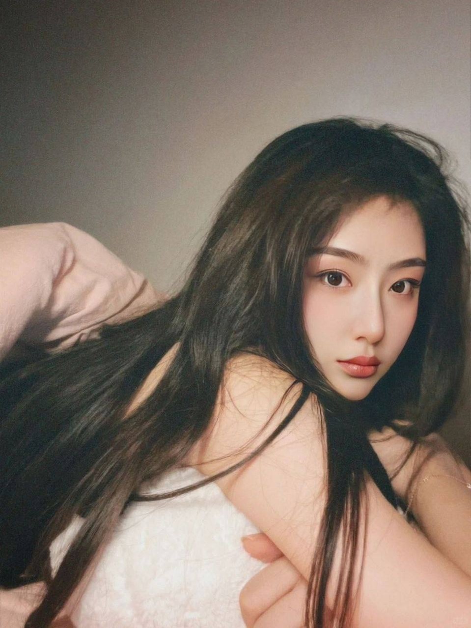 广州飞儿 模特身材 真胸 178cm 气质出众 圈外女友风