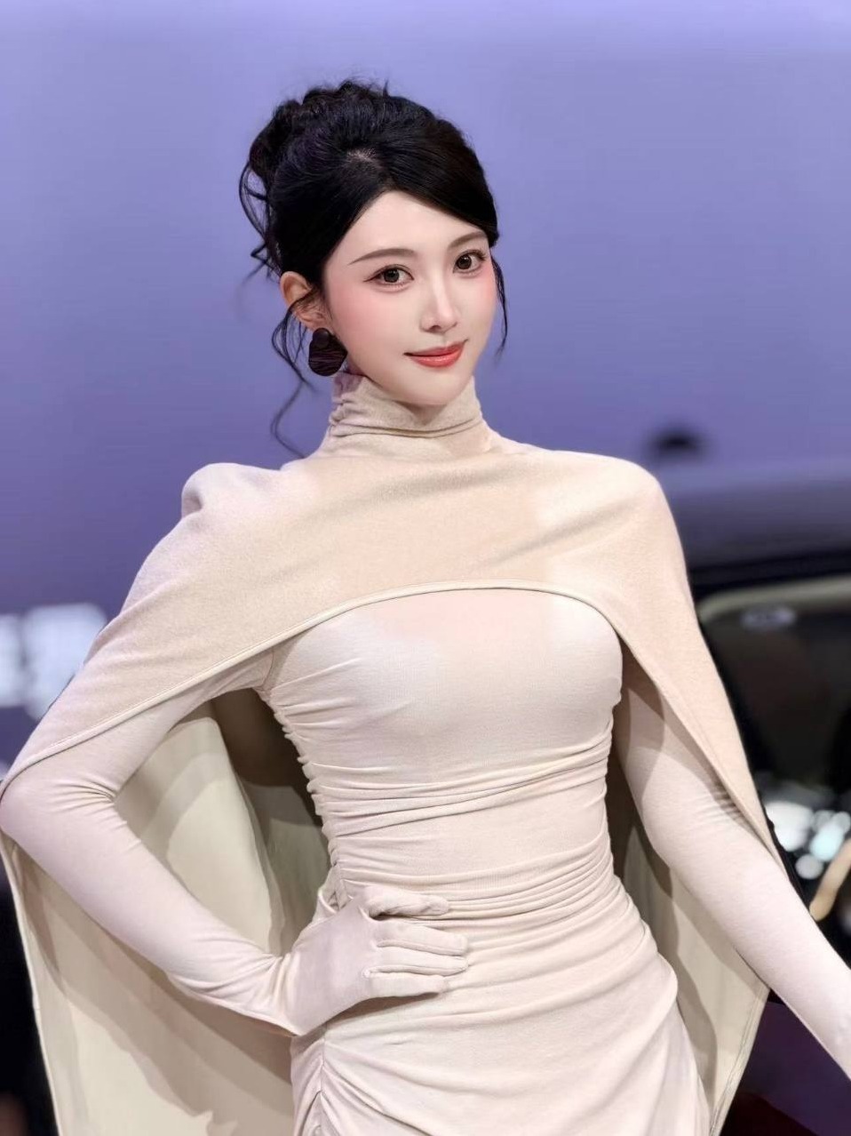 深圳单雨童 高挑御姐 牛奶肌 大胸翘臀 真实车模 零整容 明星气质