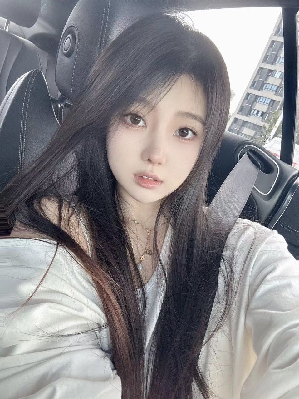 南京欣欣 身高173cm 体重48kg 纯欲温柔 女大