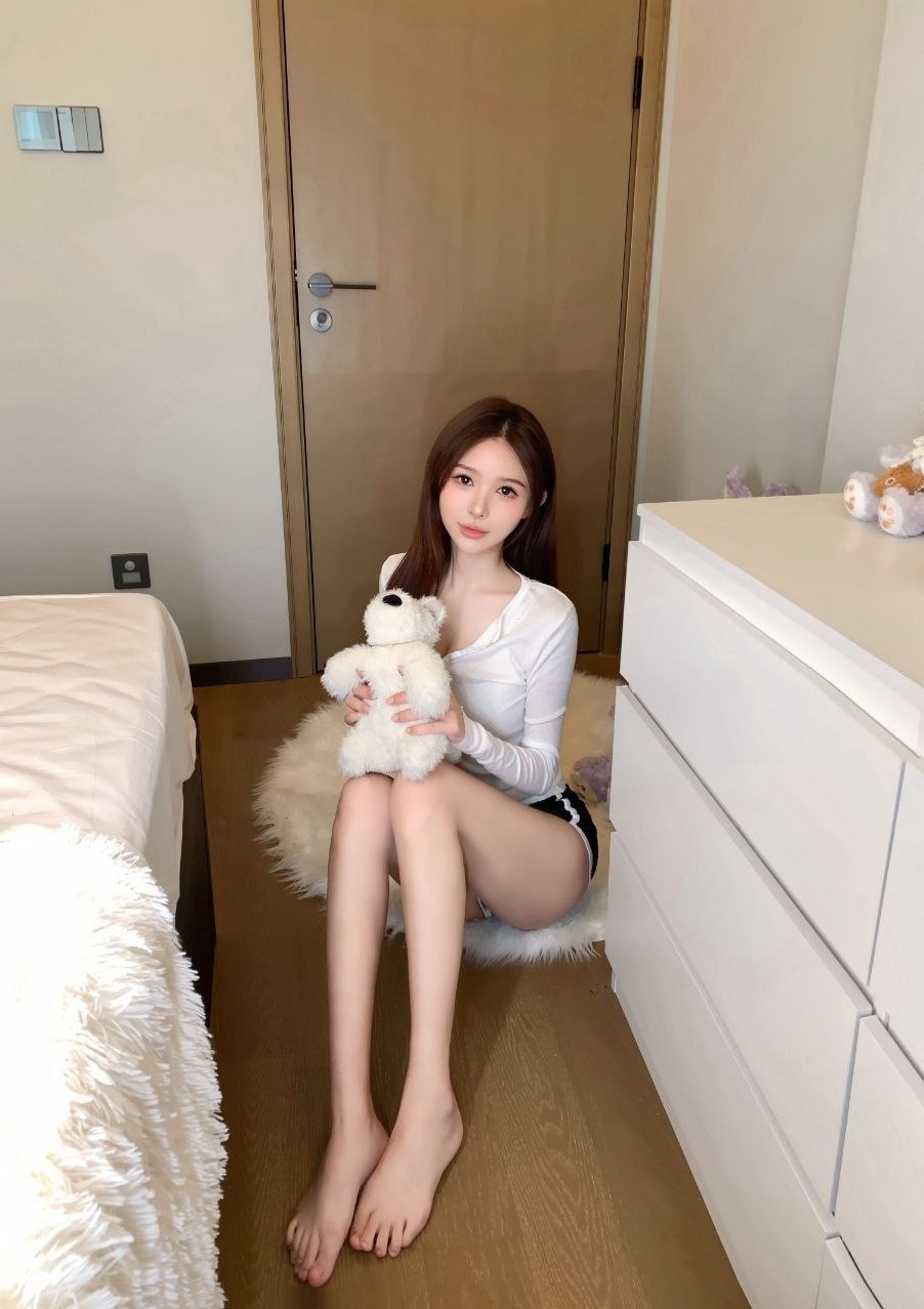 深圳南山丝丝 168cm 86斤 全身无赘肉 真胸D 碧玺好评