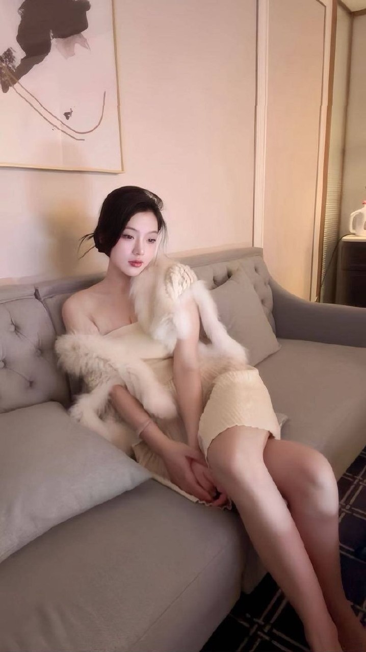 深圳 娜娜 微胖圆润 皮肤白皙 邻家女孩 放松解压