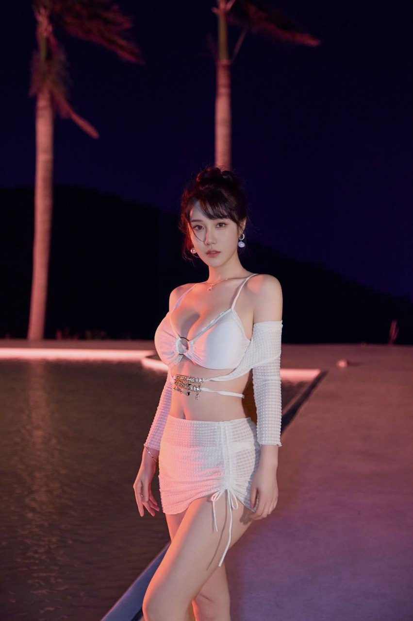 深圳 丸子 180cm 敏感体质 天然脸 不烟酒 国际小姐最佳上镜 游泳滑雪