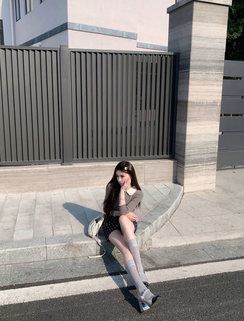 广州真真 一身白 无纹身 筷子腿 粉嫩三点 性格超好