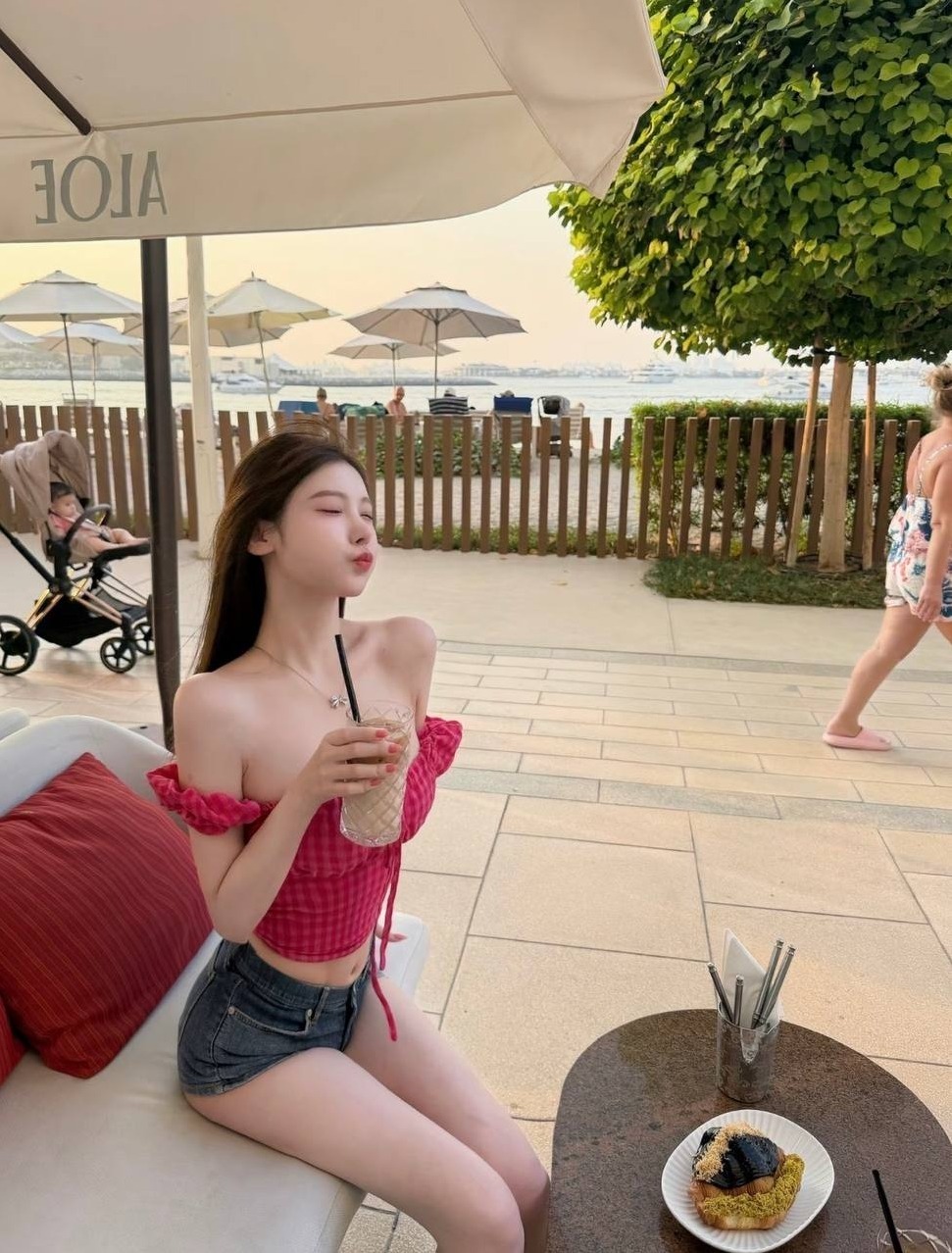 广州天河夏夏 星海学院大二在读 可一字马 清纯美少女