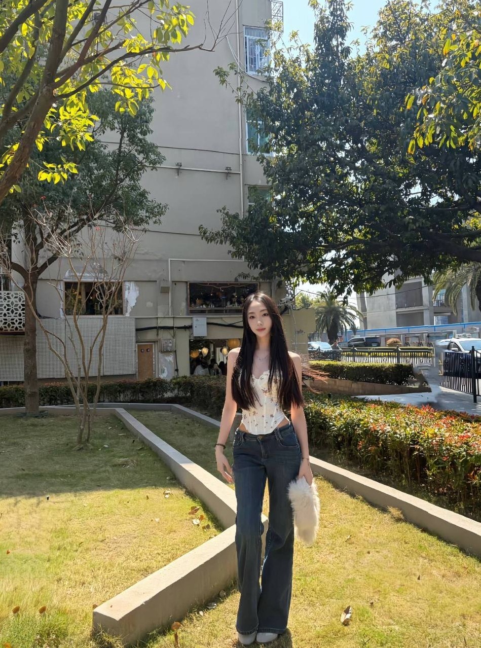 广州阿力 超S型身型 高颜值 06年 学姐气质