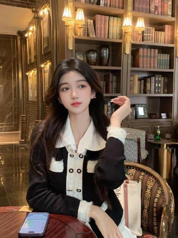 杭州 张艺兴 上城初恋甜妹 牛奶超滑皮肤 可🐍💋