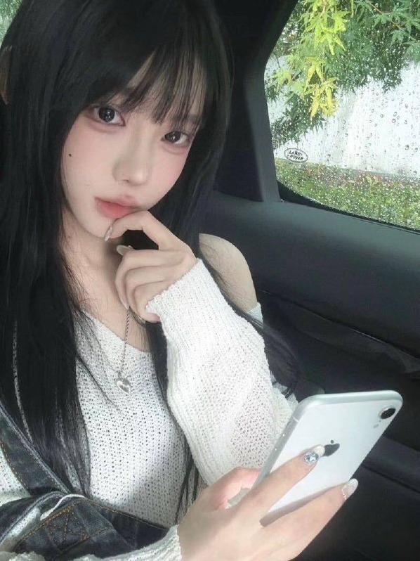 广州 文斯香菜 日本留学 可日语交流 校花颜值 超长美腿