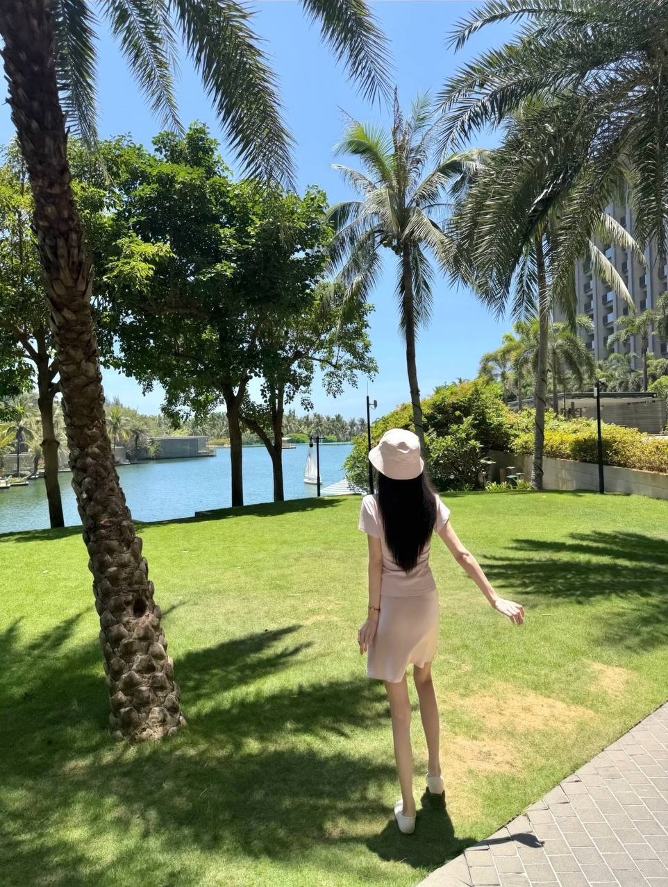 杭州上城张艺兴高材生气质款天生翘臀大长腿主动
