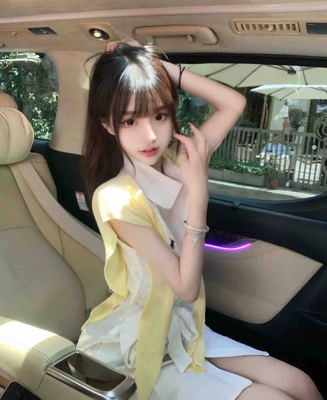 广州越秀妩媚御姐小鹿丰满上围气质出众