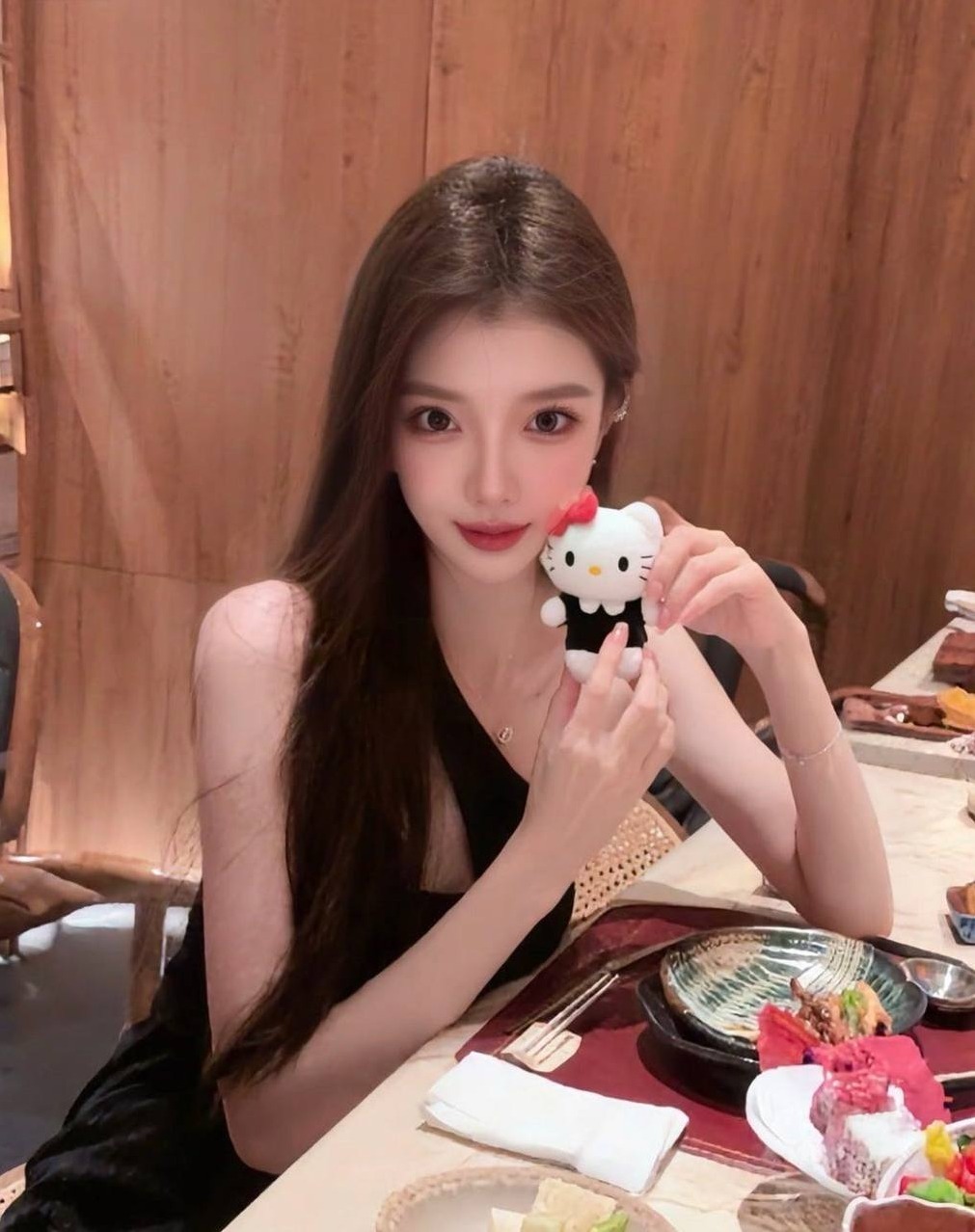 广州杨弈 高白醇 173cm 95斤 校花颜值 恋爱体验