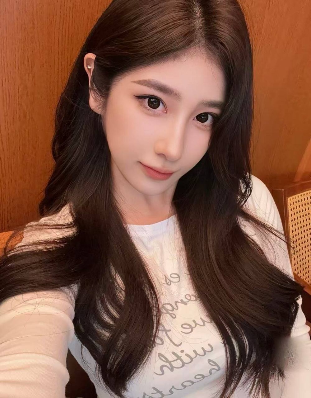 北京妮妮 173cm 微胖御姐 前凸后翘 全身0整 馨馨