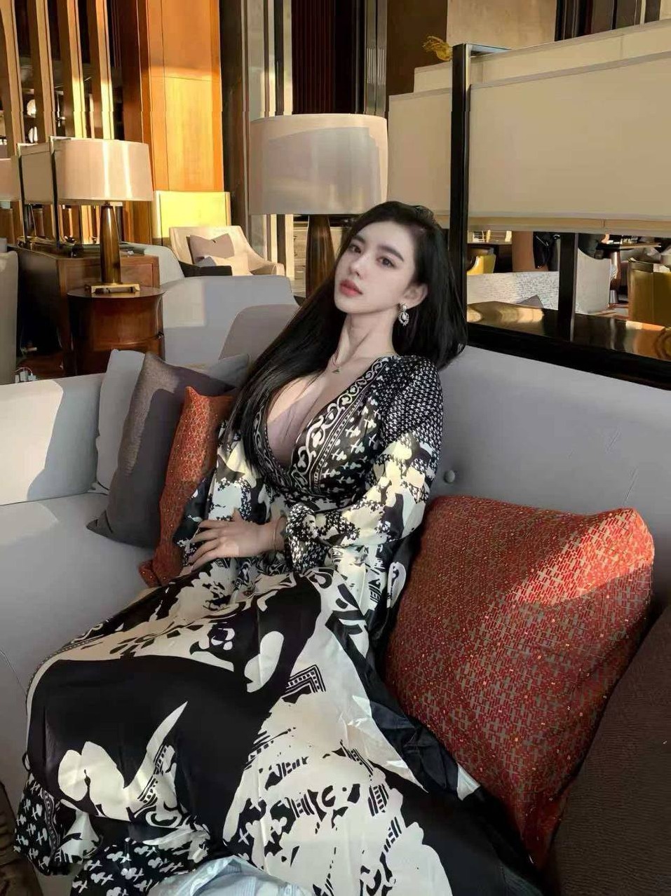 广州小鹿 女优身材 高蛋白丰满 脾气好 可扮演 可震动