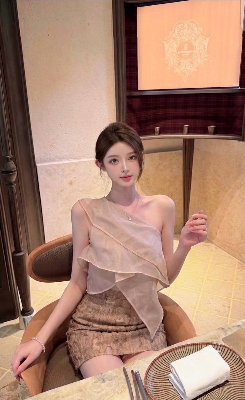 杭州上城区香蕉御姐身高170cm D杯沙漏腰蜜桃臀