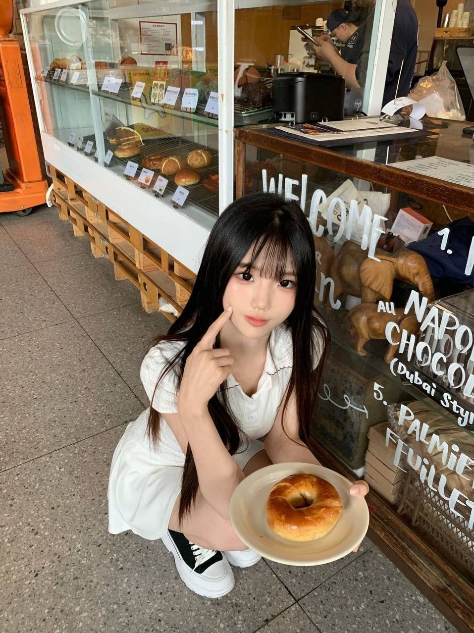 170cm 白小纯 无纹身 广州 杨弈