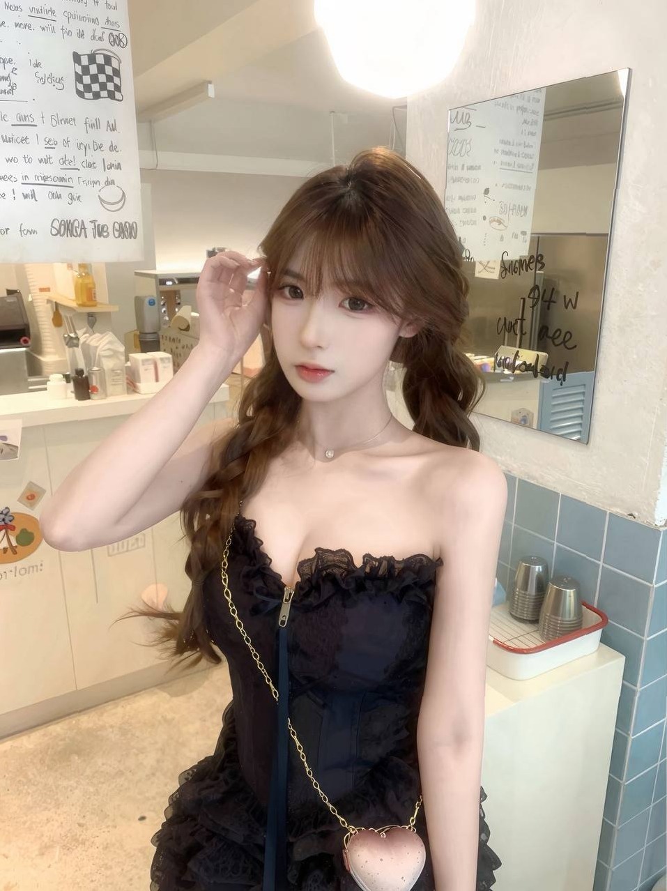 广州杨弈 台湾妹妹 身高170 体重45 D杯 雪白牛奶肌 声优控天菜