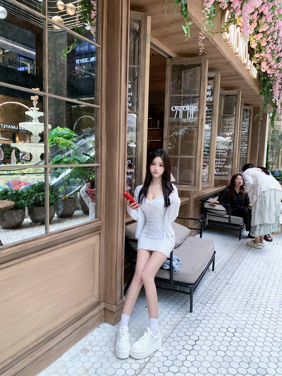 深圳宝安悠悠 清纯甜美 上下粉嫩 白虎 C杯 人照无差距