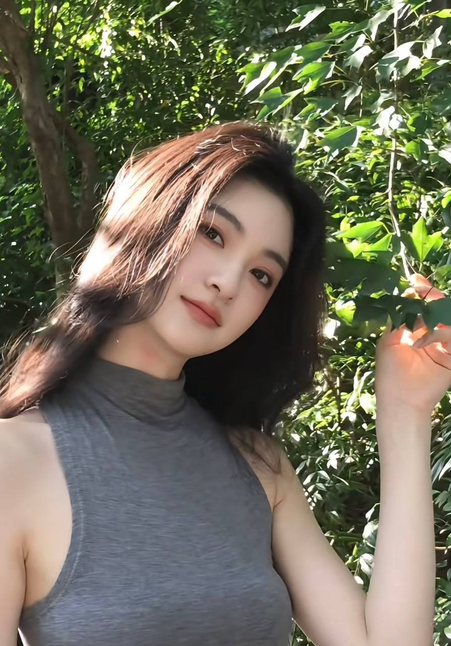 上海苹果 马甲线蜜桃臀 健身达人 谈吐情商高