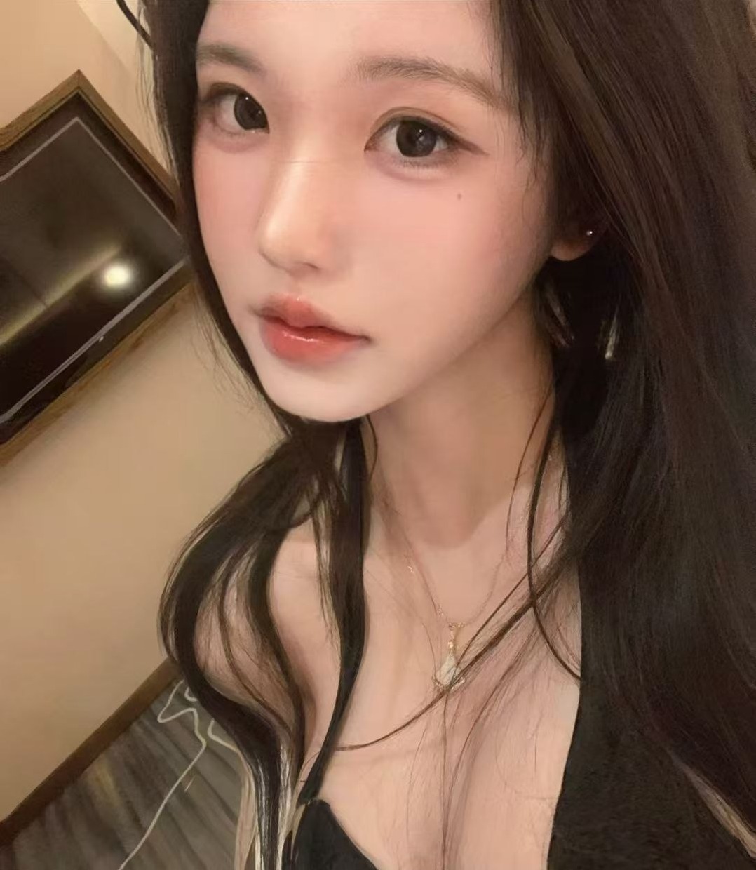 北京朝阳台湾正妹硬万新人冷白皮天然白虎童颜巨乳