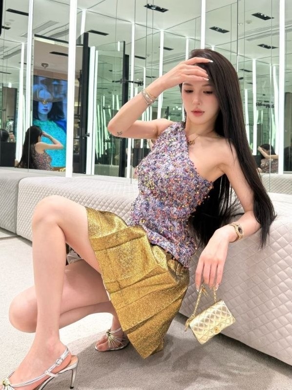 深圳福田清欢暖儿蜂腰巨臀性感尤物翘臀美杀全能艺人