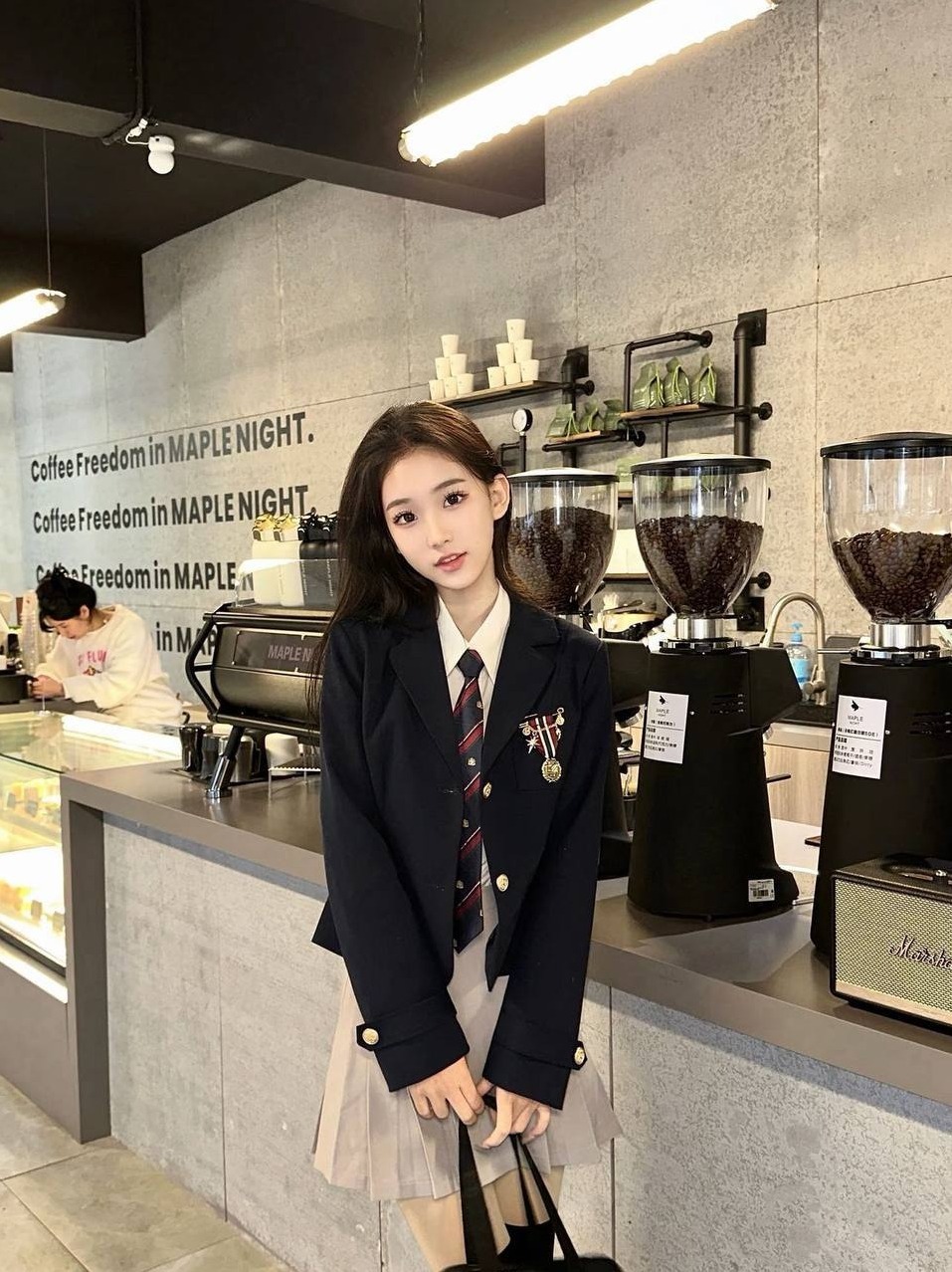 广州杨弈 学生 胸C 小女友感 没有风尘味