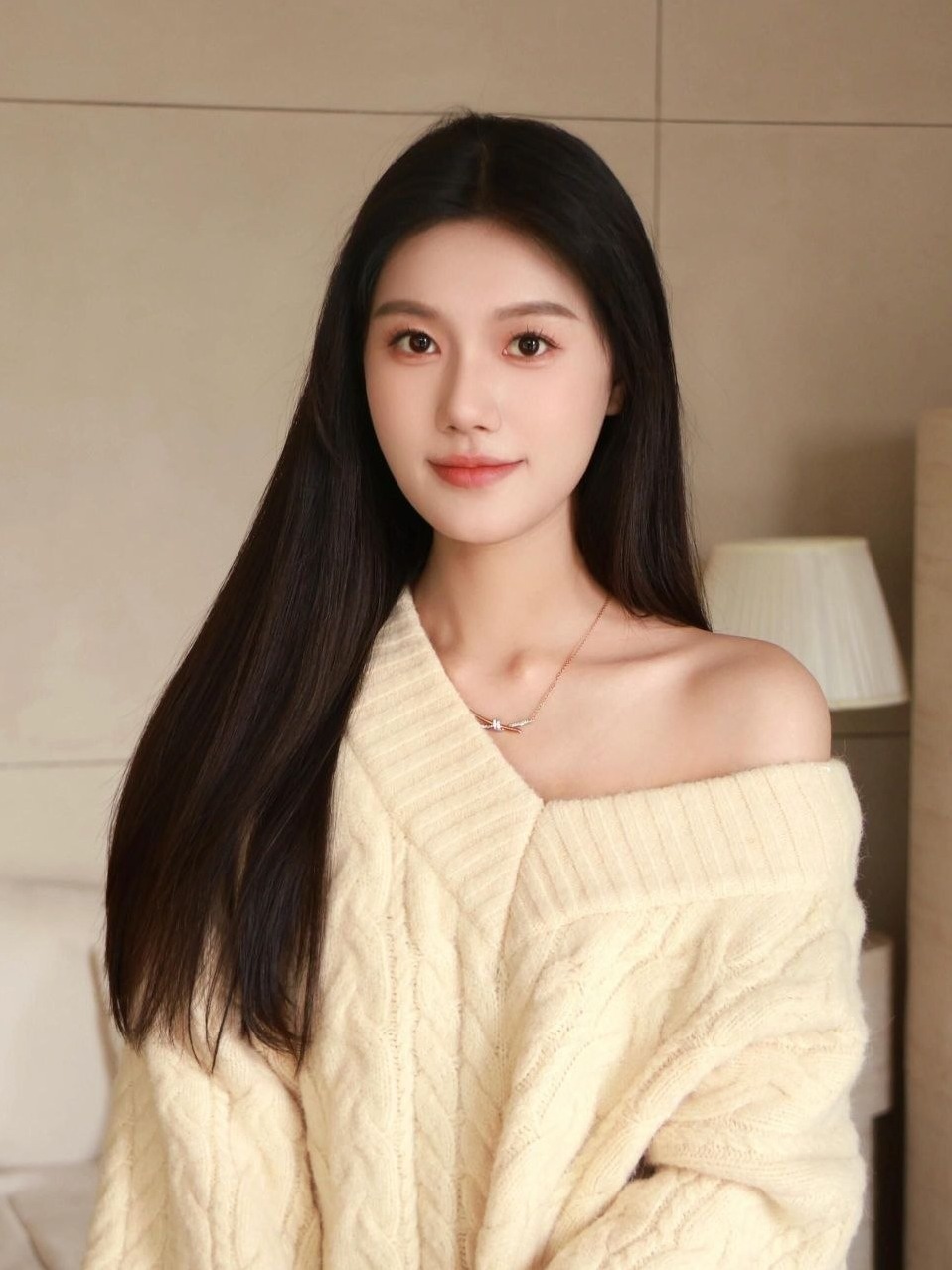 北京晏熙雨5 小贺 身材高挑 肌肤光滑 零毛孔 清纯美女