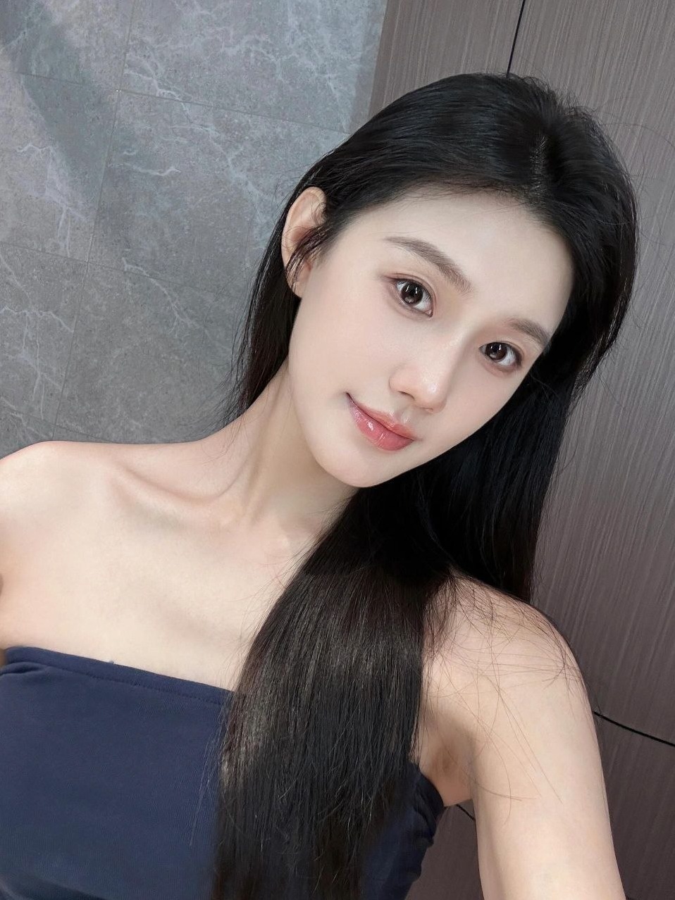 北京晏熙雨5 小贺 丰满小翘臀 一线三点粉 诱人曲线